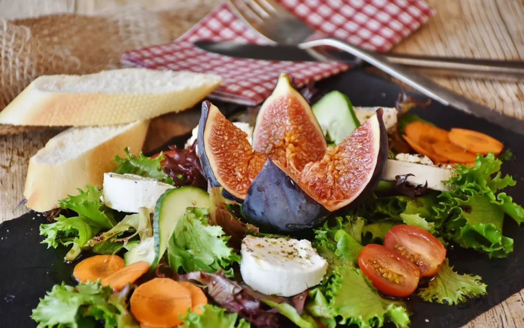 Add Fruits To Your Salads To Bring Sweetness in Taste